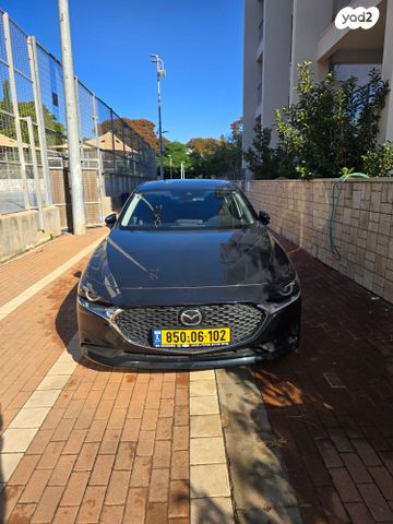 מאזדה 3