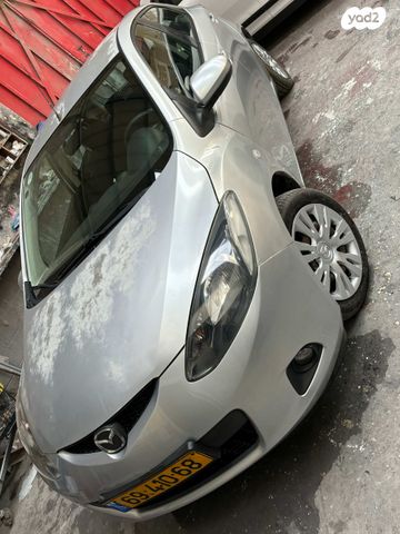 מודעת רכב מאזדה 2