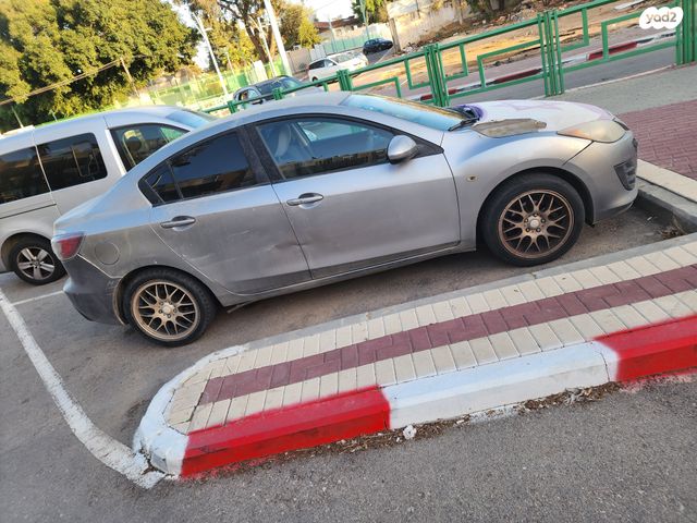 מאזדה 3