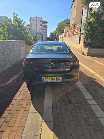 מאזדה 3