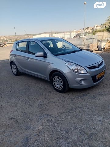 מודעת רכב יונדאי i20