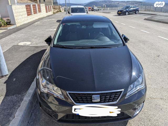 מודעת רכב סיאט לאון