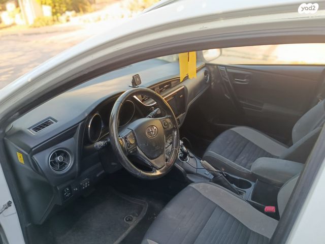מודעת רכב טויוטה אוריס