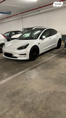 מודעת רכב טסלה מודל 3