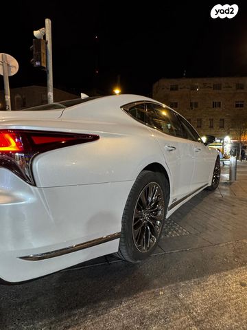 מודעת רכב לקסוס LS