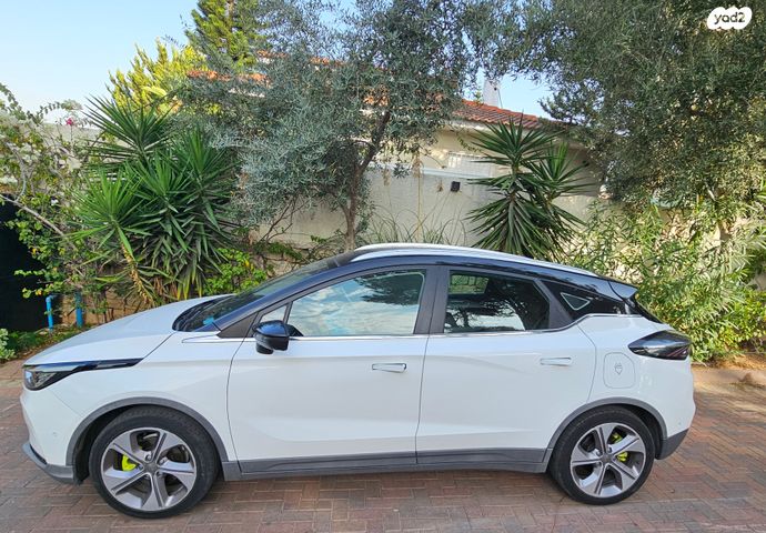 ג׳ילי Geometry C