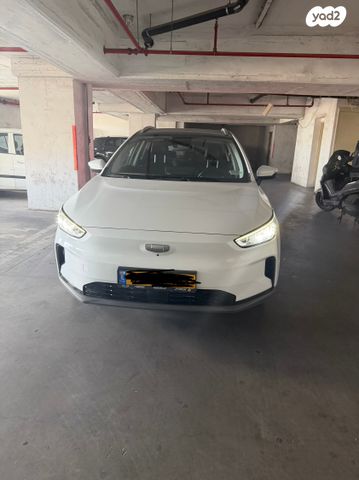 מודעת רכב ג׳ילי Geometry C