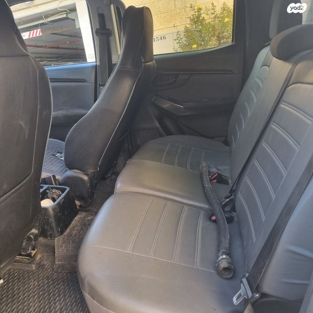 איסוזו די-מקס