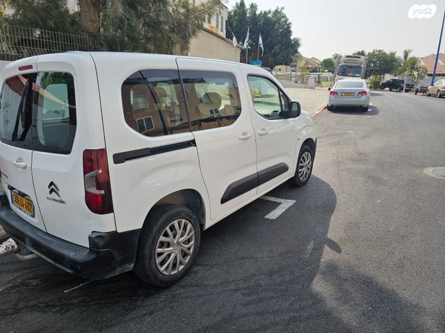 מודעת רכב סיטרואן ברלינגו