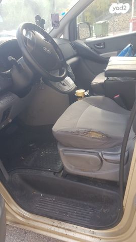 יונדאי H-1 / i800