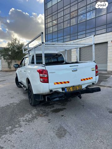 מיצובישי טרייטון / L200