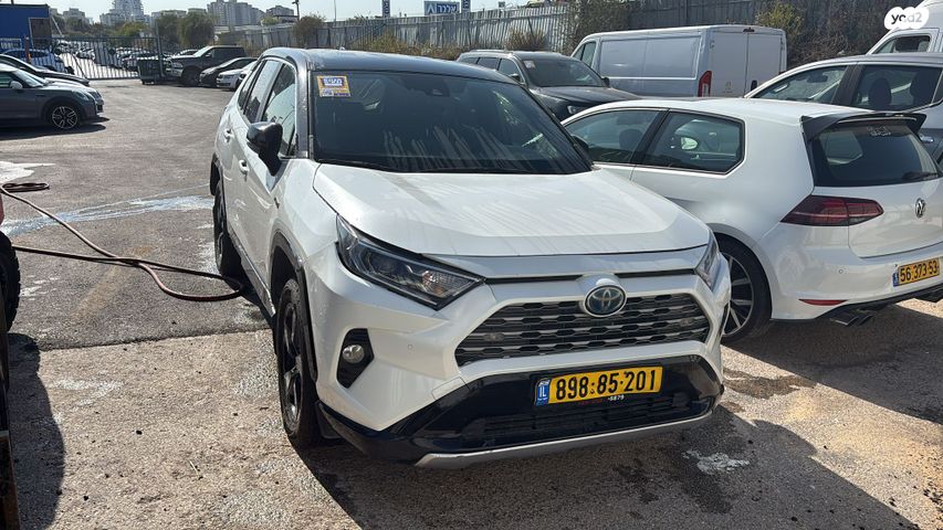מודעת רכב טויוטה RAV4