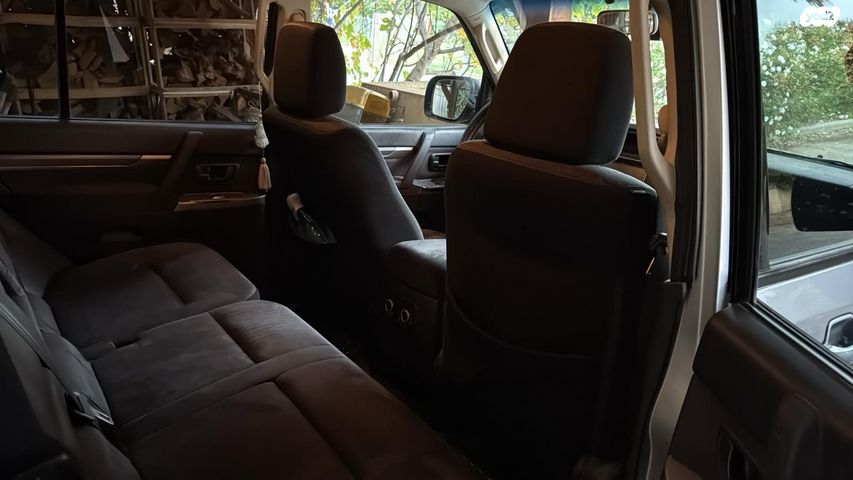 מודעת רכב מיצובישי פג'רו