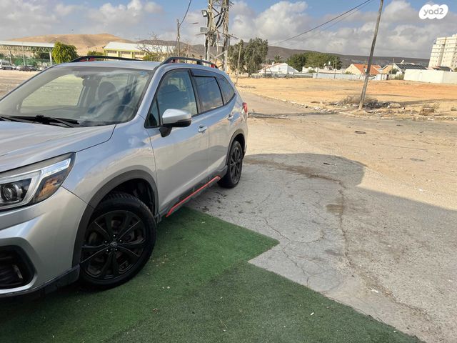 סובארו פורסטר