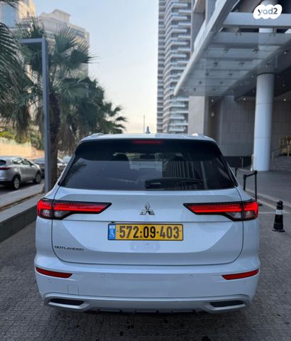 מיצובישי אאוטלנדר