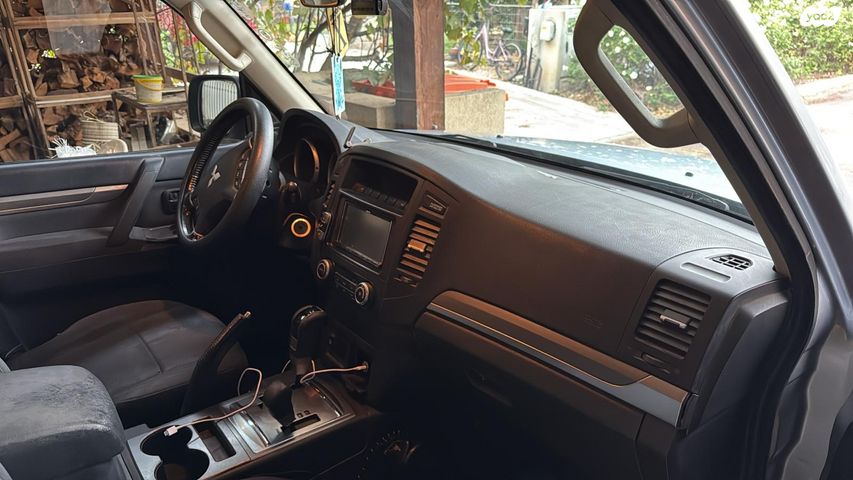 מיצובישי פג'רו