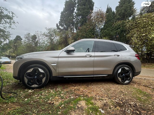 מודעת רכב ב מ וו iX3