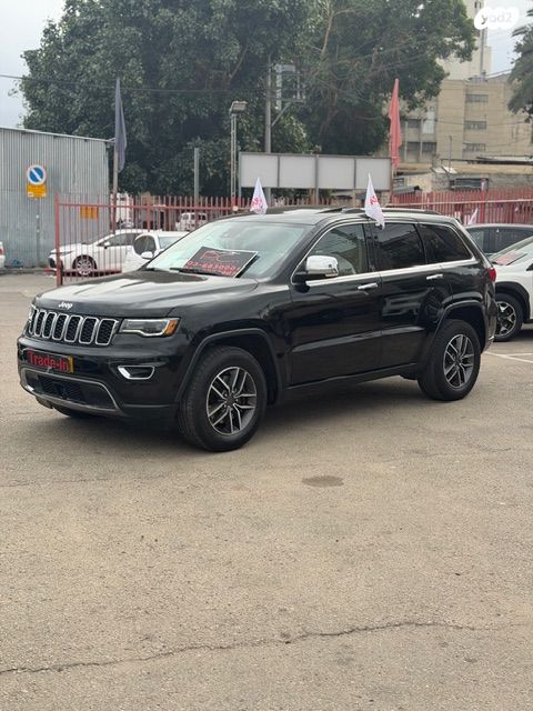 מודעת רכב ג'יפ גרנד צ'ירוקי