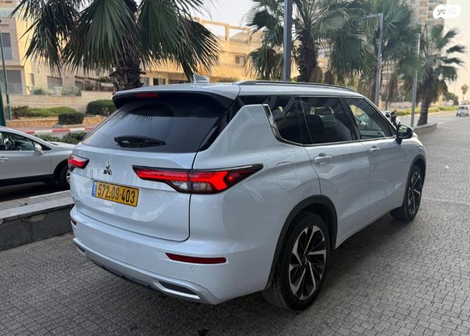 מיצובישי אאוטלנדר