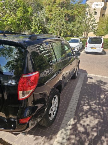 מודעת רכב טויוטה RAV4