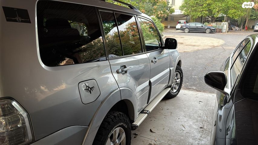 מיצובישי פג'רו