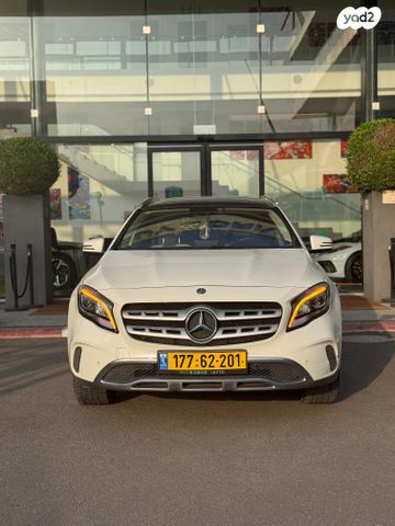 מודעת רכב מרצדס-בנץ GLA