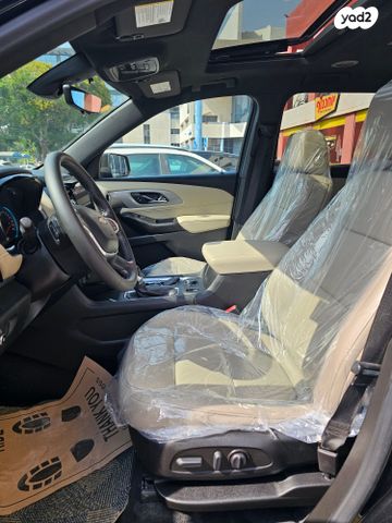 שברולט טראוורס