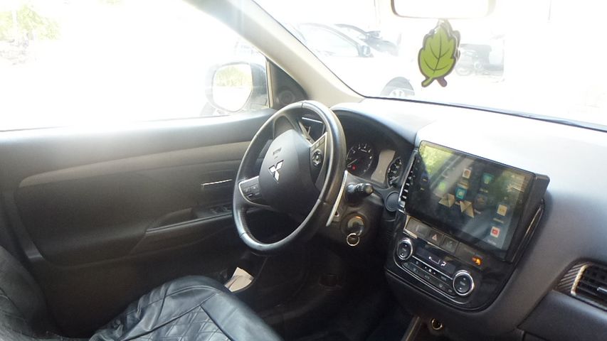 מיצובישי אאוטלנדר