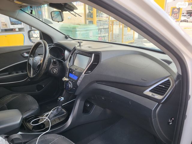 יונדאי סנטה פה