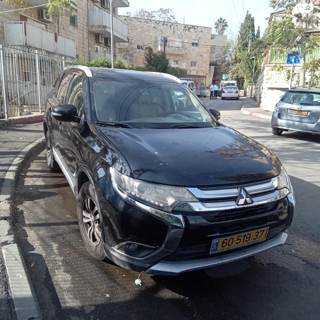 מודעת רכב מיצובישי אאוטלנדר