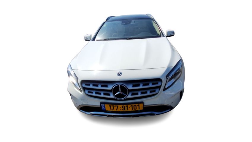 מרצדס-בנץ GLA