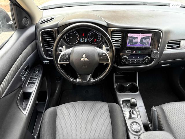 מיצובישי אאוטלנדר