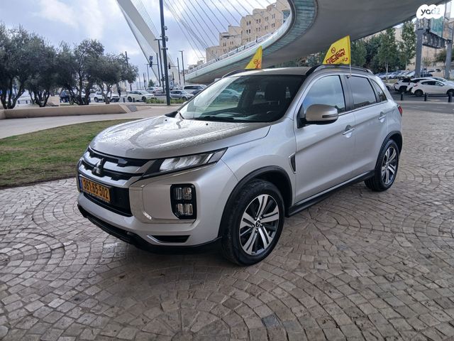 מודעת רכב מיצובישי ASX