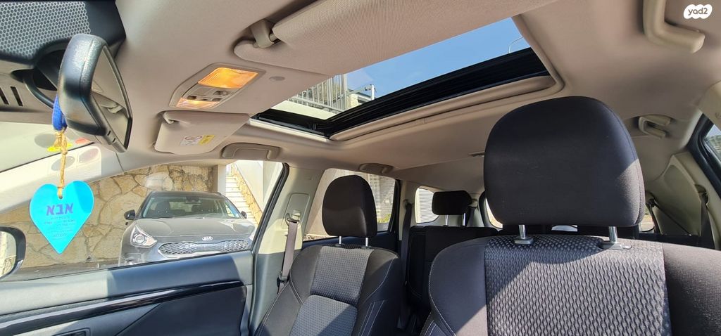 מיצובישי אאוטלנדר