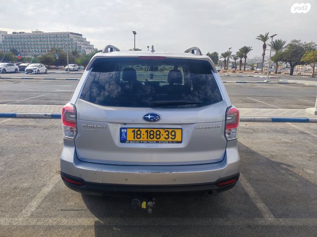 סובארו פורסטר