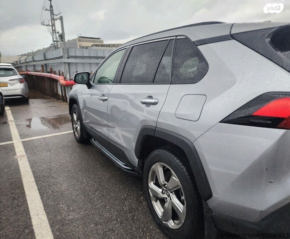 מודעת רכב טויוטה RAV4