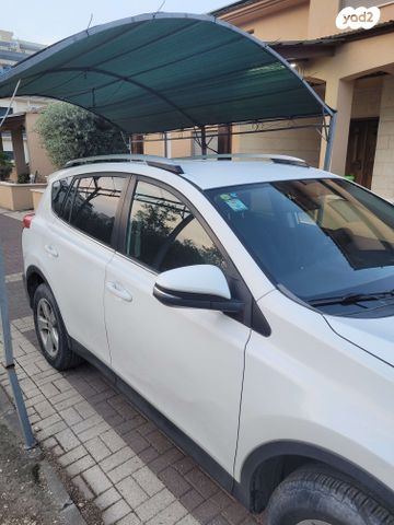 טויוטה RAV4