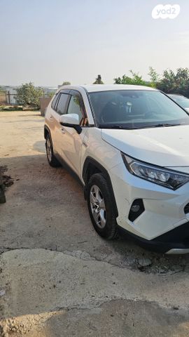 טויוטה RAV4