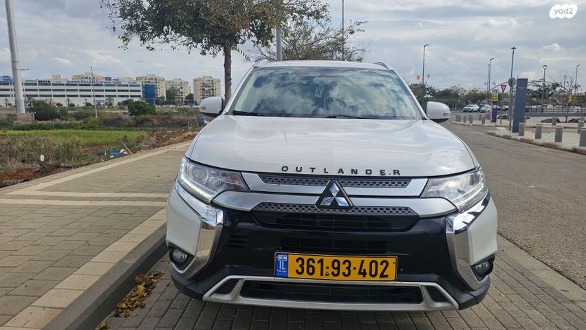 מיצובישי אאוטלנדר