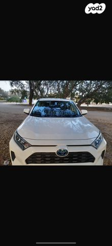 טויוטה RAV4