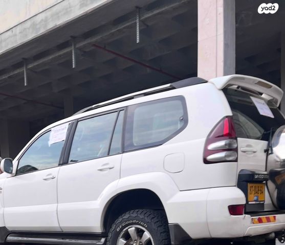 טויוטה לנד קרוזר