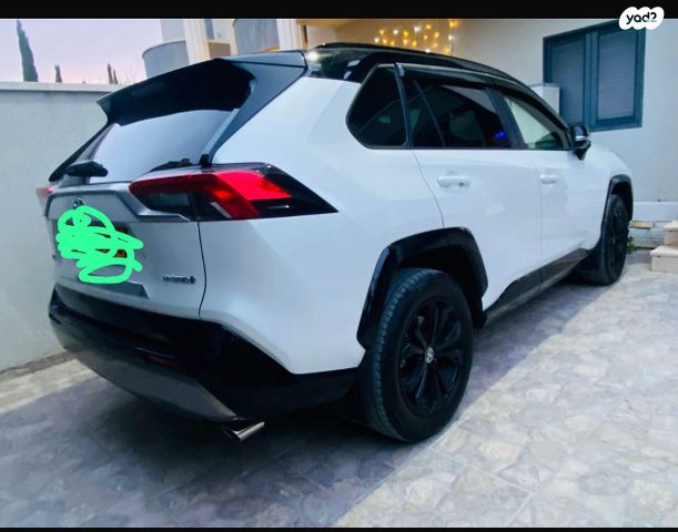 טויוטה RAV4