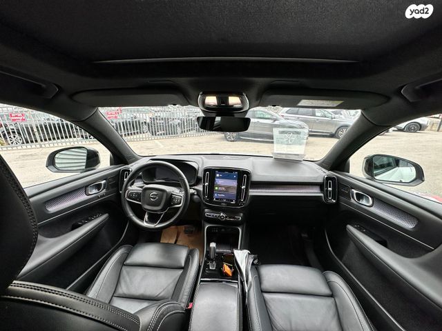 וולוו XC40