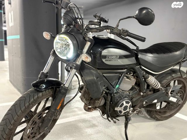 מודעת רכב דוקאטי סקרמבלר 400