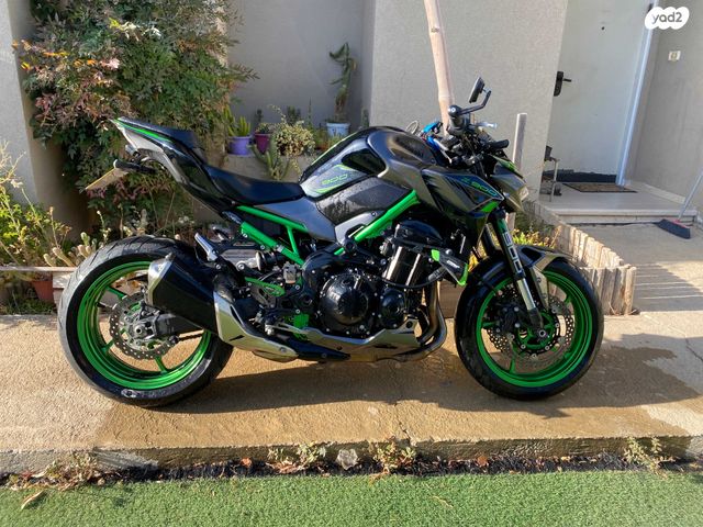 מודעת רכב קאוואסאקי Z900