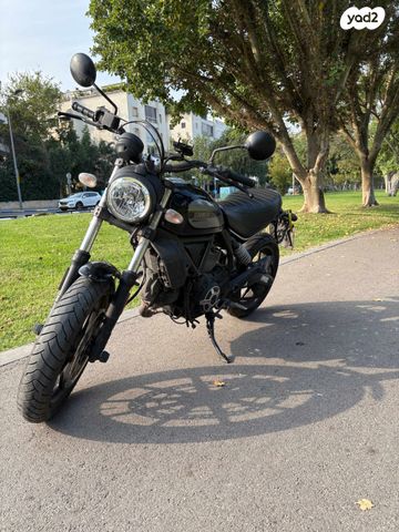 דוקאטי סקרמבלר 400