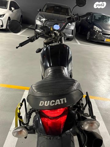 דוקאטי סקרמבלר 400