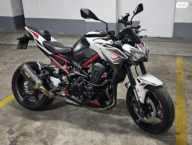 קאוואסאקי Z900