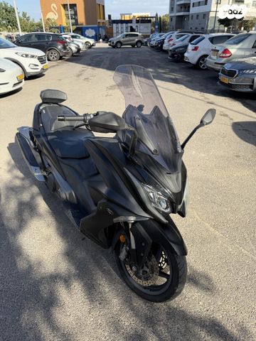 מודעת רכב קימקו AK 550