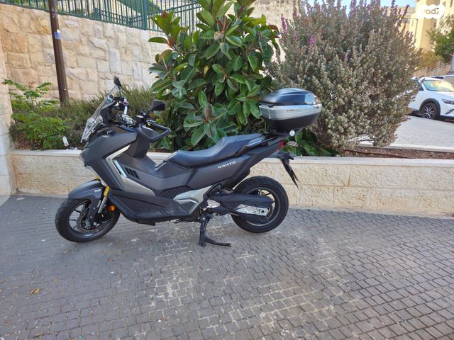 סאן יאנג ADX400